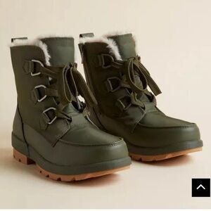Torrid winter boots size 9.5WW